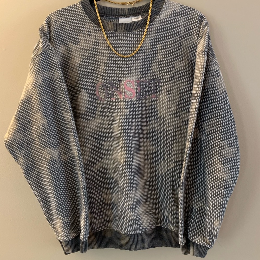 Custom Onset crew neck